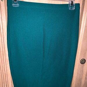 Green ribbed pencil skirt
